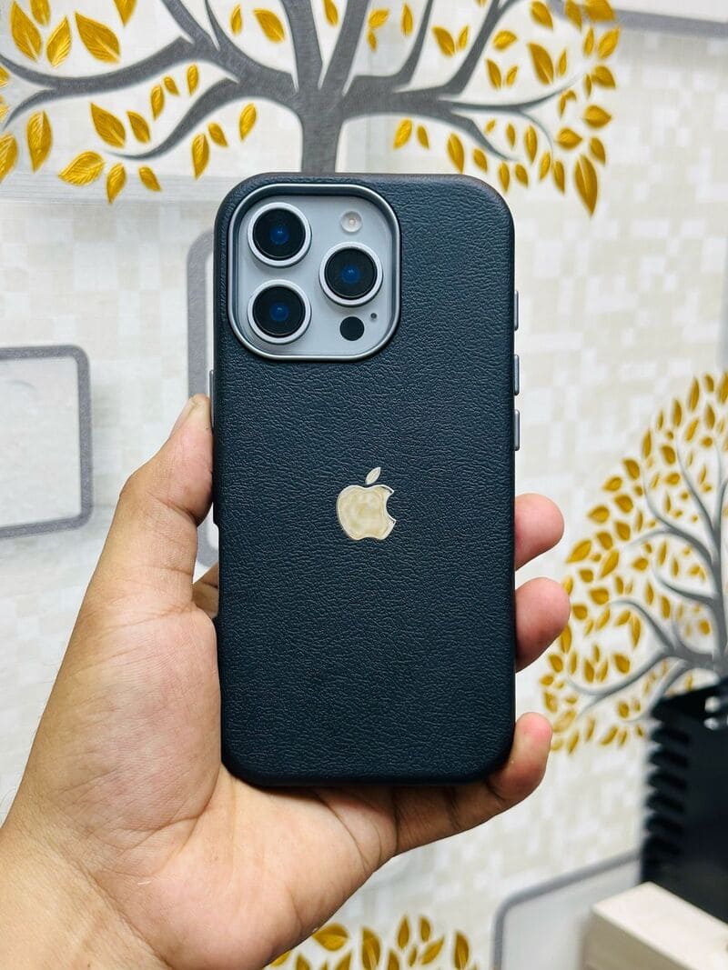 iphone-leather-case-1