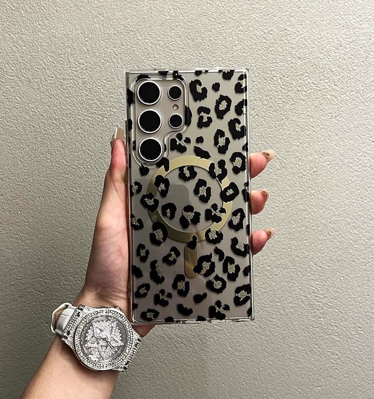 Exclusive Design Unique hard case With Magsafe Support
